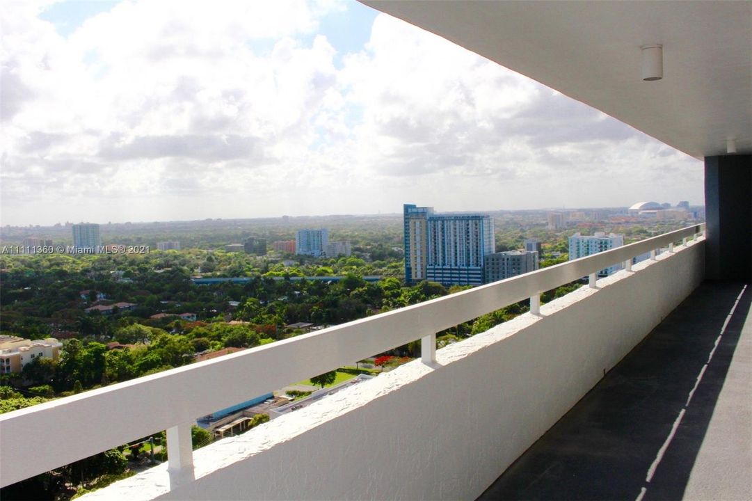 Recently Rented: $4,800 (3 beds, 2 baths, 1732 Square Feet)