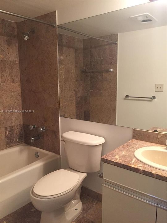Recently Rented: $4,800 (3 beds, 2 baths, 1732 Square Feet)