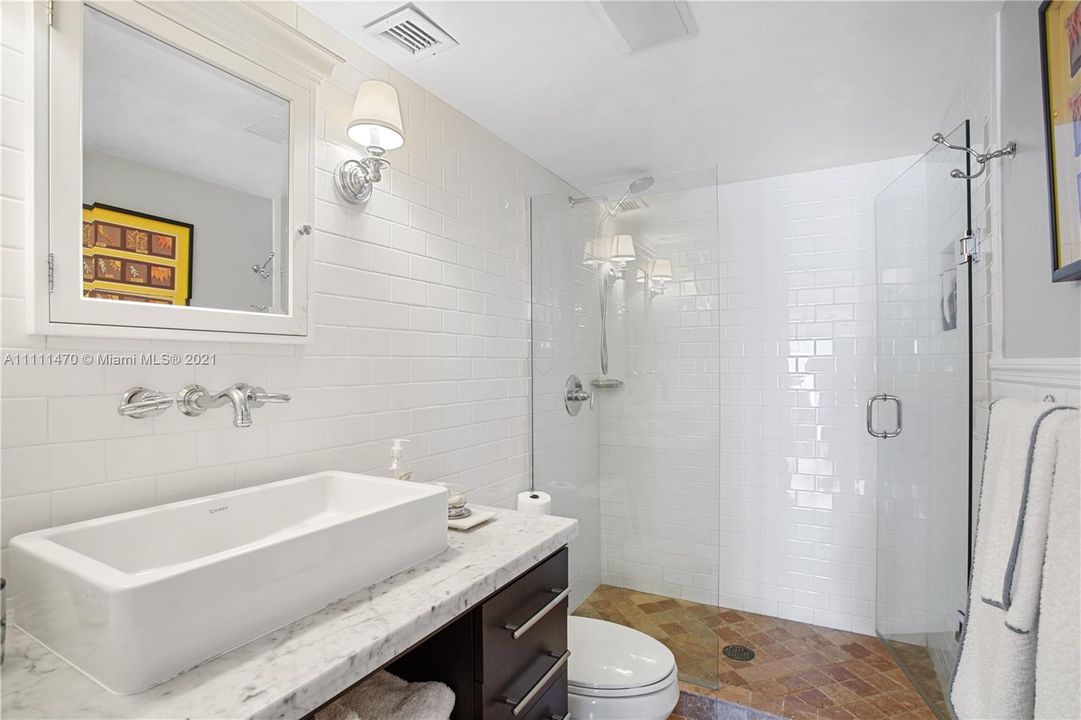 Recently Sold: $539,500 (2 beds, 2 baths, 1640 Square Feet)