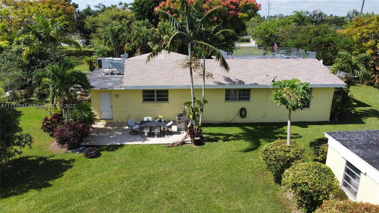 Recently Sold: $849,000 (3 beds, 2 baths, 1470 Square Feet)