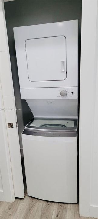 Recently Rented: $2,150 (3 beds, 2 baths, 1480 Square Feet)