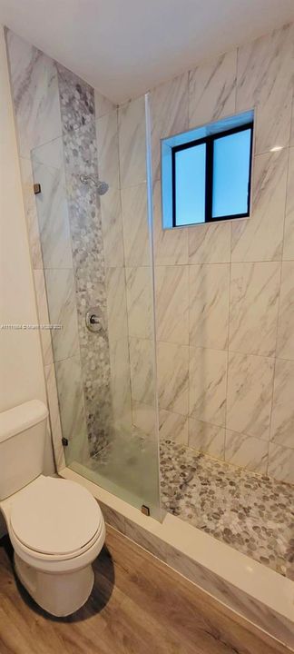 Recently Rented: $2,150 (3 beds, 2 baths, 1480 Square Feet)