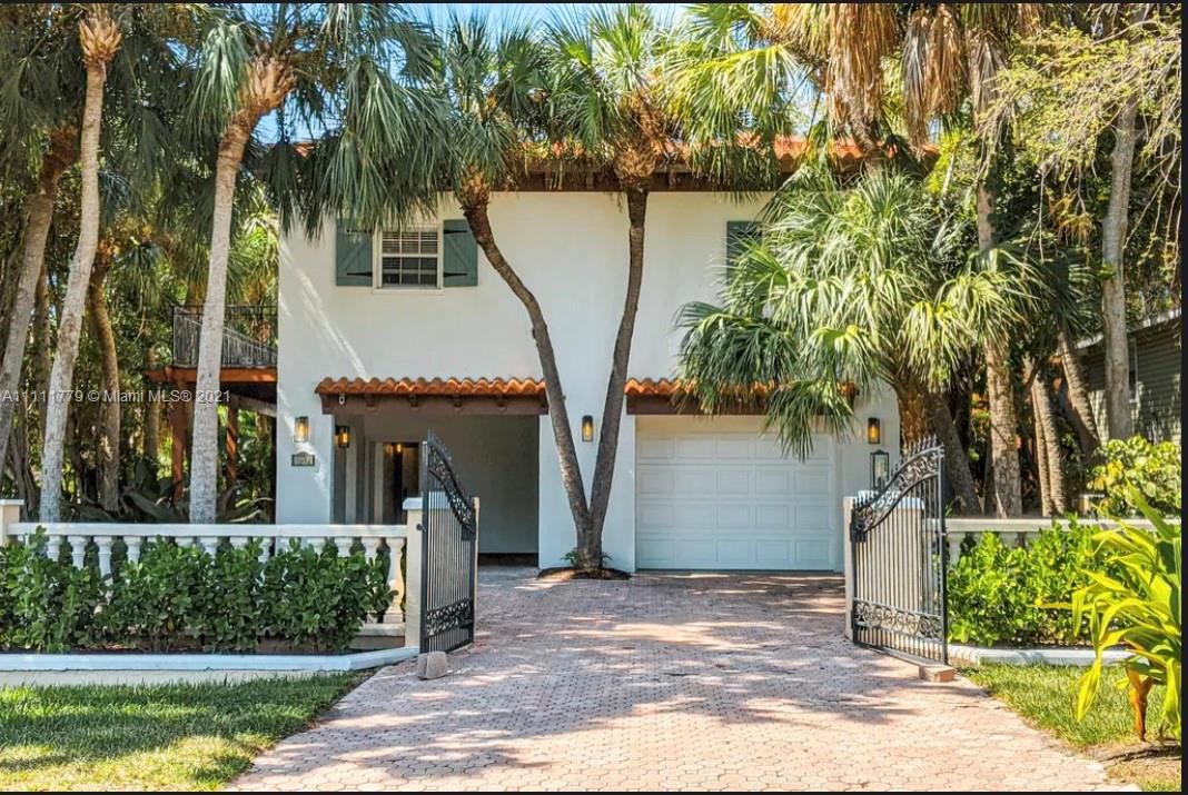 Recently Sold: $1,225,000 (3 beds, 3 baths, 0 Square Feet)