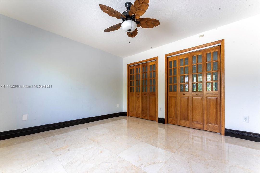 Recently Rented: $6,500 (4 beds, 3 baths, 4052 Square Feet)