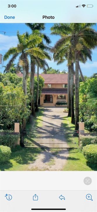 Recently Sold: $1,075,000 (5 beds, 2 baths, 3868 Square Feet)