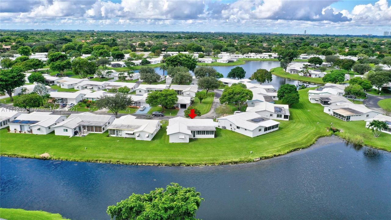 Vendido Recientemente: $325,000 (2 camas, 2 baños, 1560 Pies cuadrados)