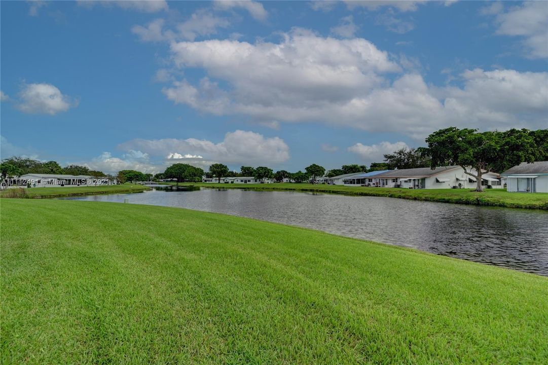 Vendido Recientemente: $325,000 (2 camas, 2 baños, 1560 Pies cuadrados)