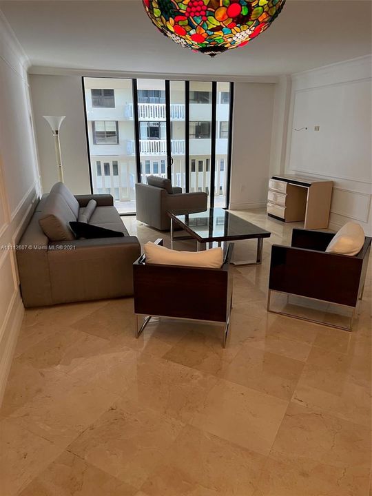 Recently Sold: $895,000 (2 beds, 2 baths, 1388 Square Feet)