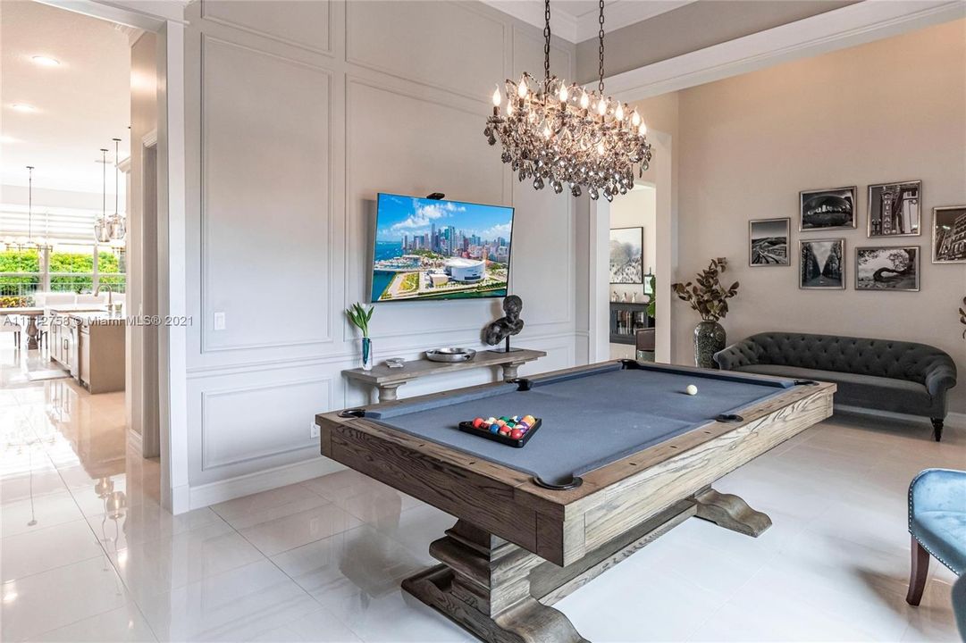 Recently Sold: $1,675,000 (4 beds, 3 baths, 4936 Square Feet)