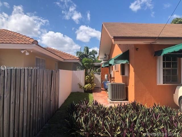 Recently Sold: $899,000 (0 beds, 0 baths, 5443 Square Feet)