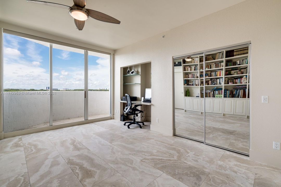 Recently Sold: $2,200,000 (3 beds, 3 baths, 3200 Square Feet)