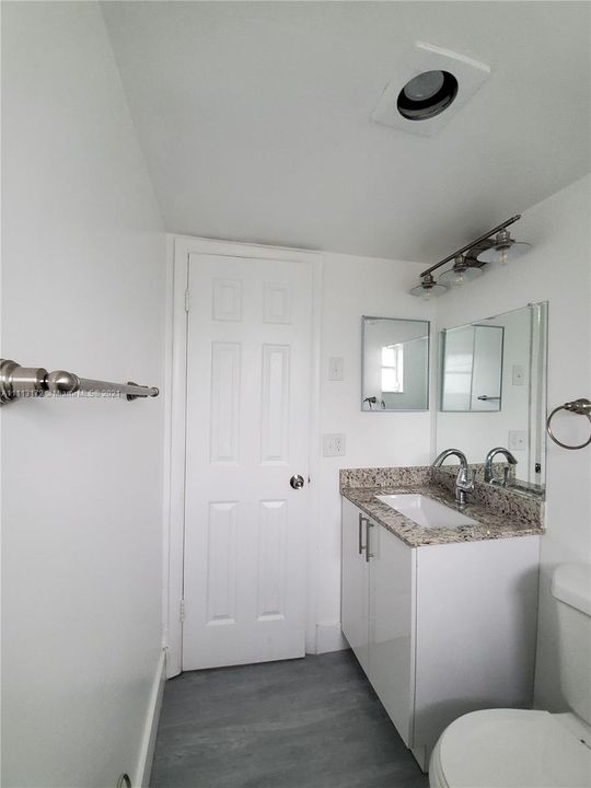 Recently Sold: $168,000 (2 beds, 2 baths, 920 Square Feet)