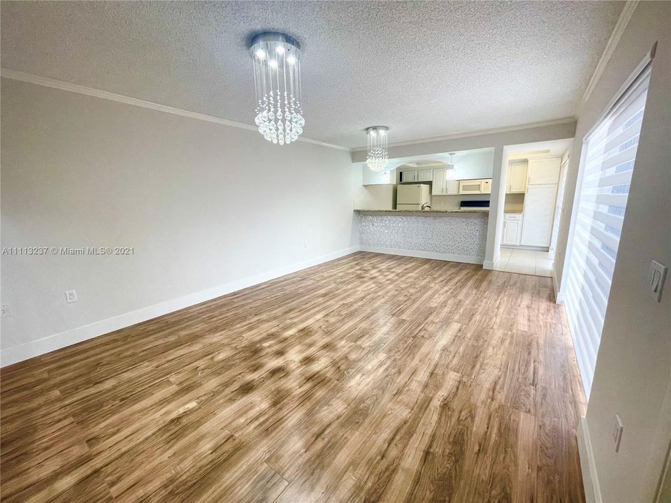 Recently Sold: $285,000 (3 beds, 3 baths, 1488 Square Feet)