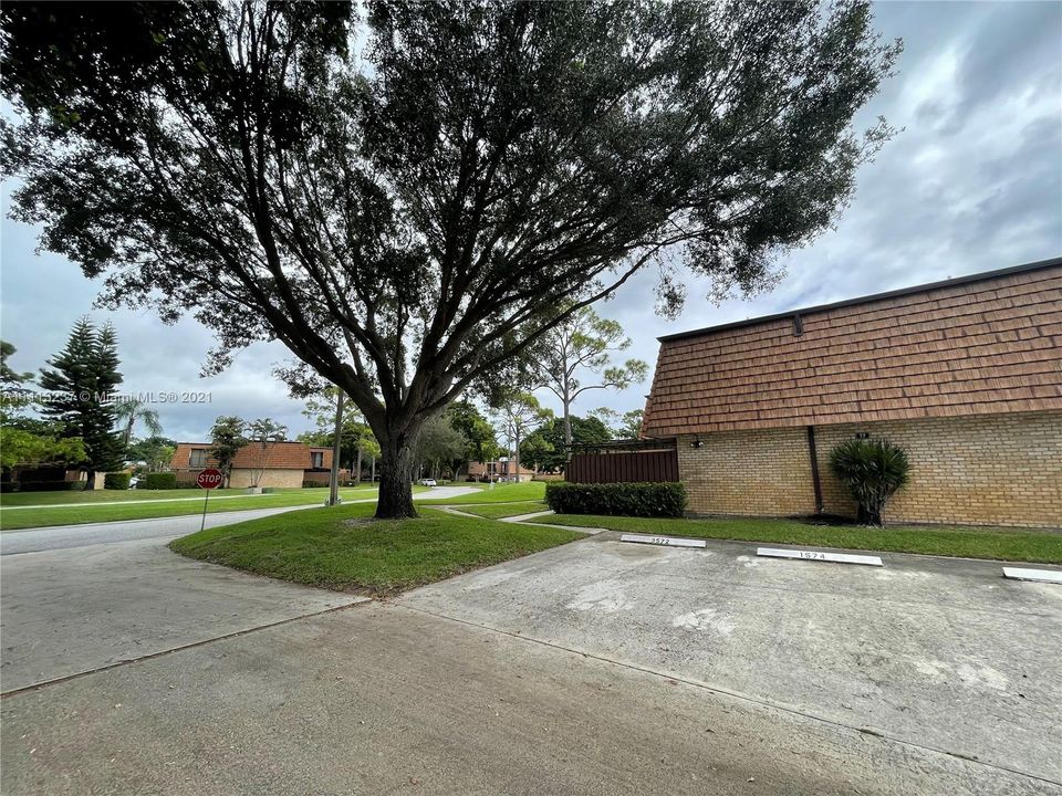 Recently Sold: $285,000 (3 beds, 3 baths, 1488 Square Feet)