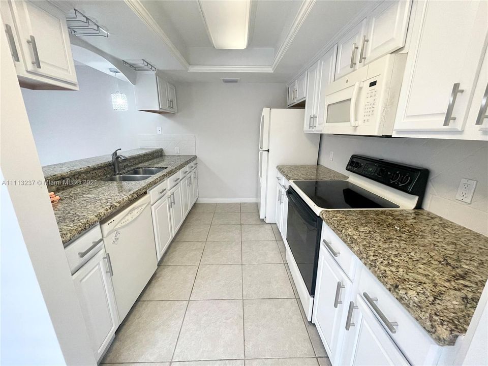 Recently Sold: $285,000 (3 beds, 3 baths, 1488 Square Feet)