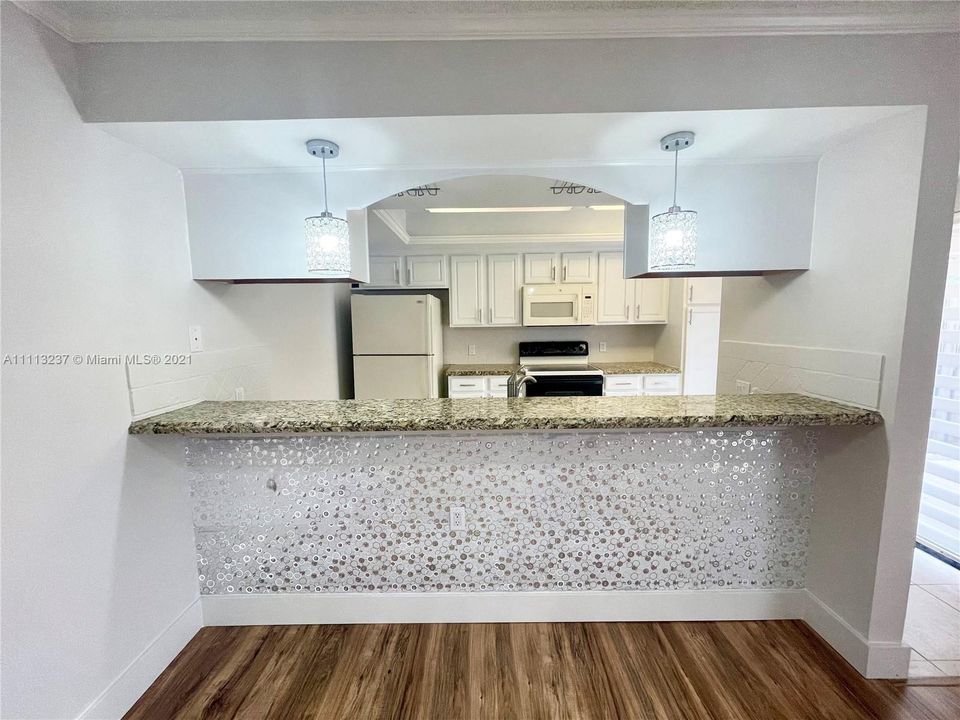 Recently Sold: $285,000 (3 beds, 3 baths, 1488 Square Feet)