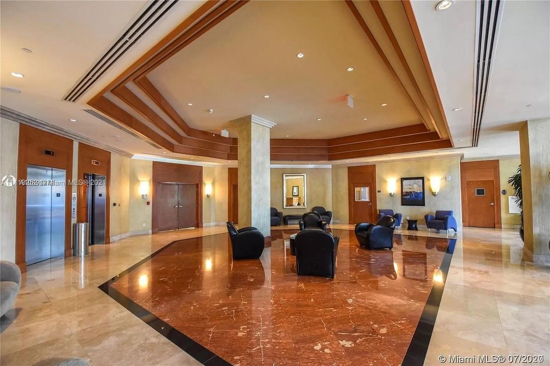 Recently Rented: $3,500 (2 beds, 2 baths, 1251 Square Feet)