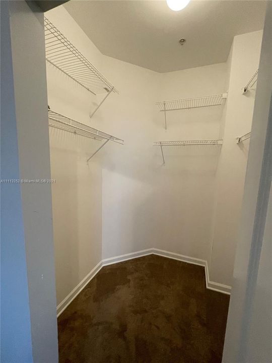 Recently Rented: $3,500 (2 beds, 2 baths, 1251 Square Feet)