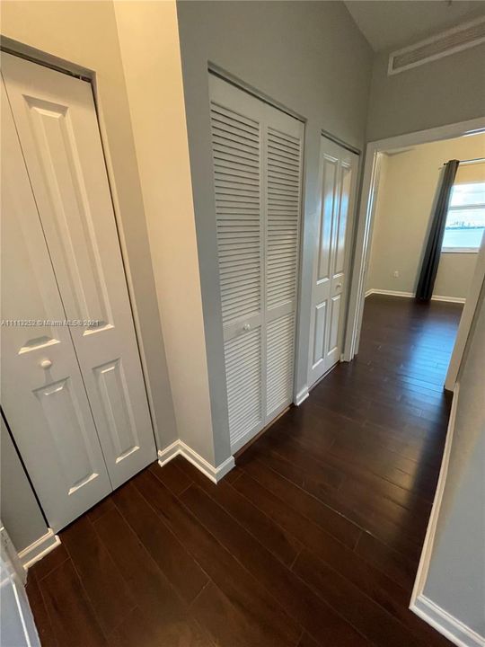 Recently Rented: $3,500 (2 beds, 2 baths, 1251 Square Feet)