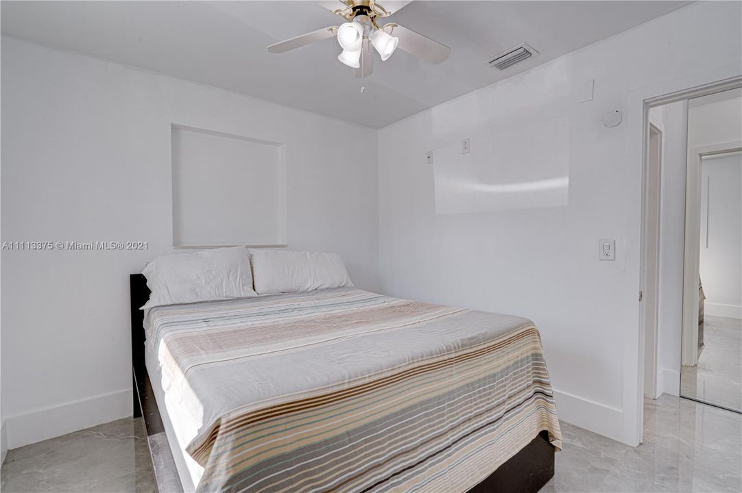 Recently Sold: $600,000 (0 beds, 0 baths, 1849 Square Feet)