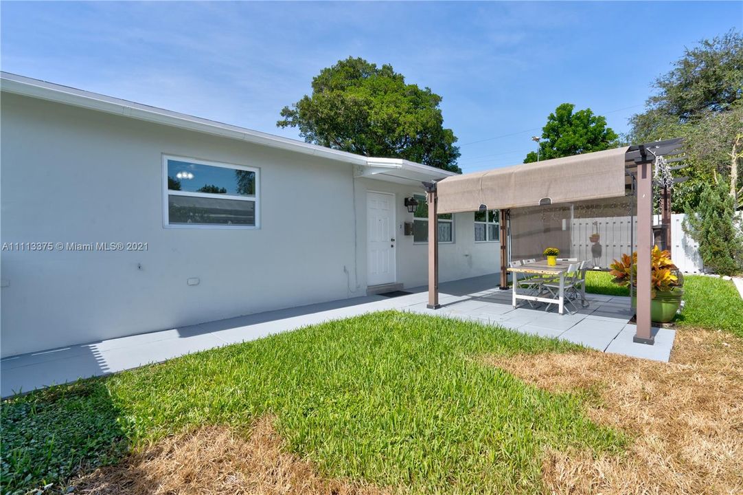 Recently Sold: $600,000 (0 beds, 0 baths, 1849 Square Feet)