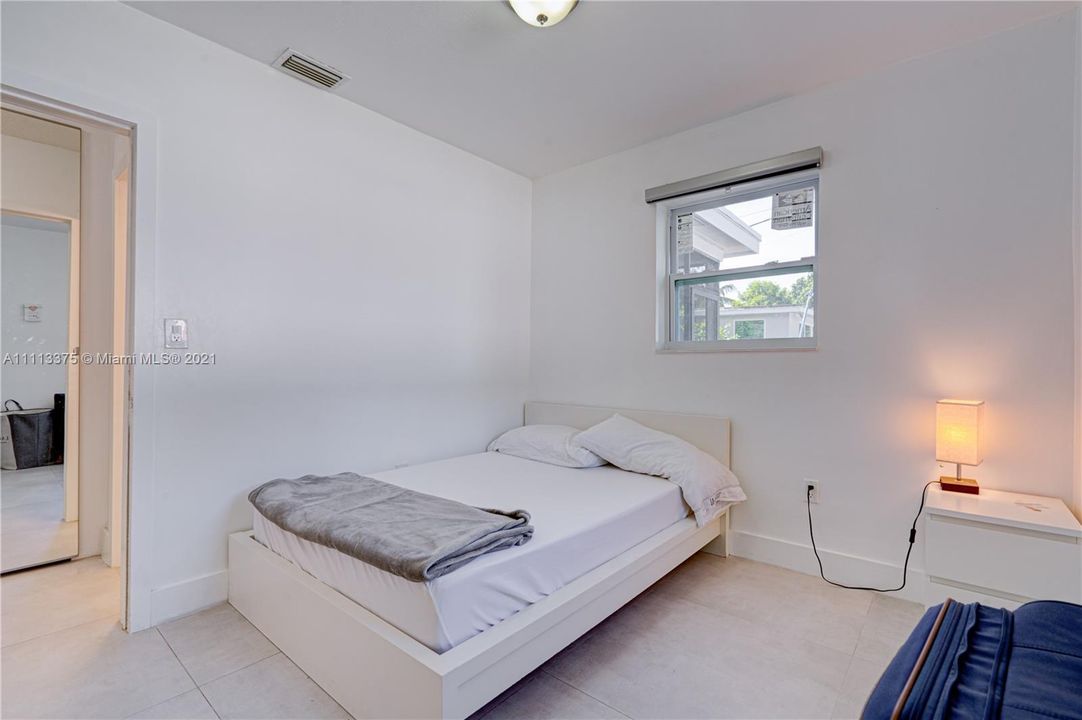 Recently Sold: $600,000 (0 beds, 0 baths, 1849 Square Feet)