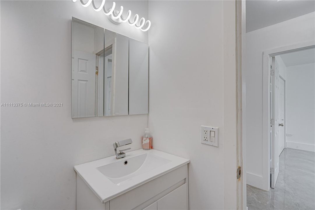 Recently Sold: $600,000 (0 beds, 0 baths, 1849 Square Feet)