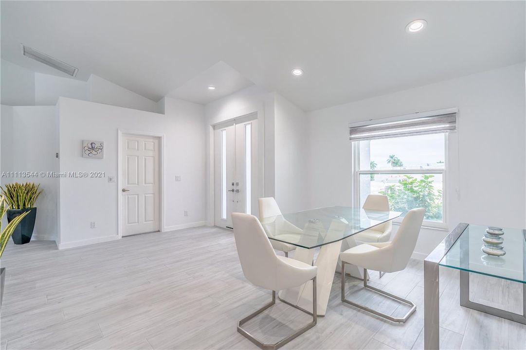 Recently Rented: $13,000 (3 beds, 2 baths, 0 Square Feet)