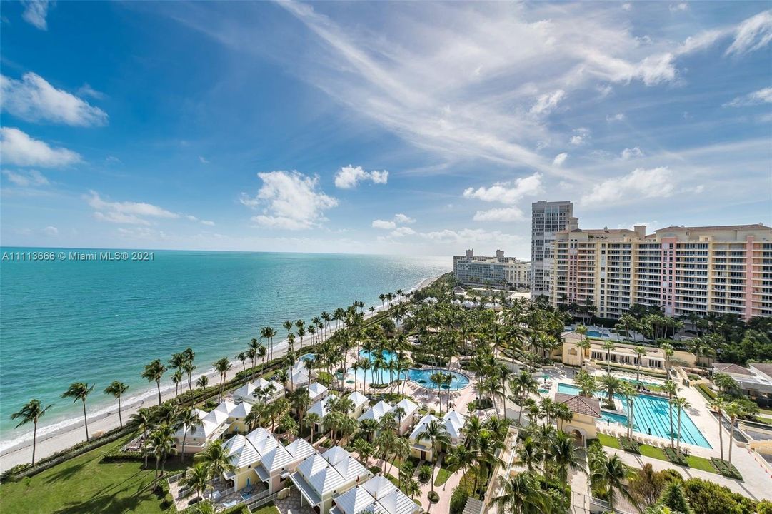 Recently Sold: $2,395,000 (2 beds, 2 baths, 2100 Square Feet)