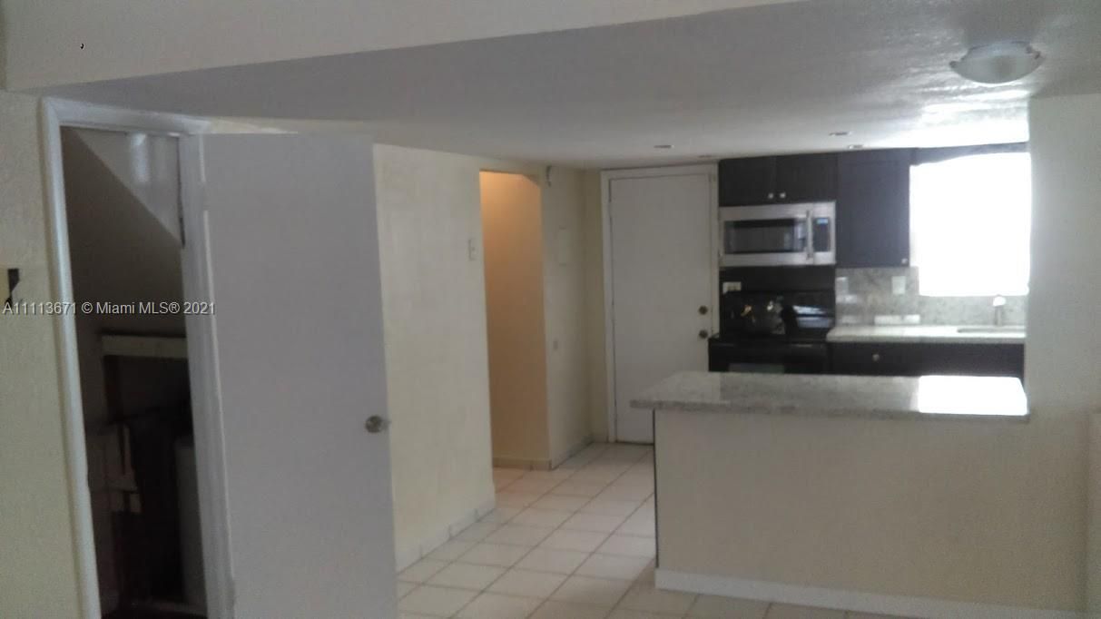 Recently Rented: $1,500 (2 beds, 1 baths, 1075 Square Feet)