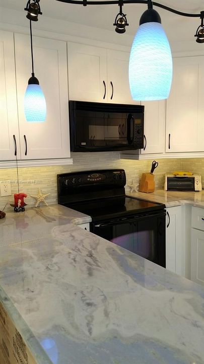 Recently Rented: $5,000 (2 beds, 2 baths, 1470 Square Feet)