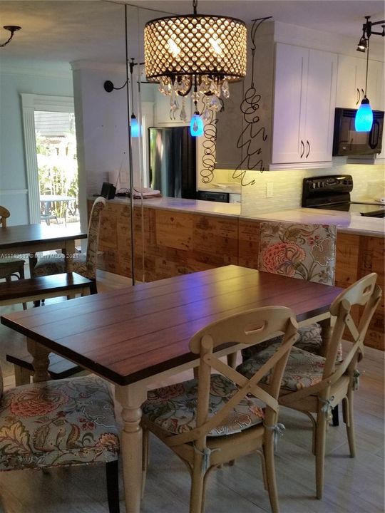 Recently Rented: $5,000 (2 beds, 2 baths, 1470 Square Feet)