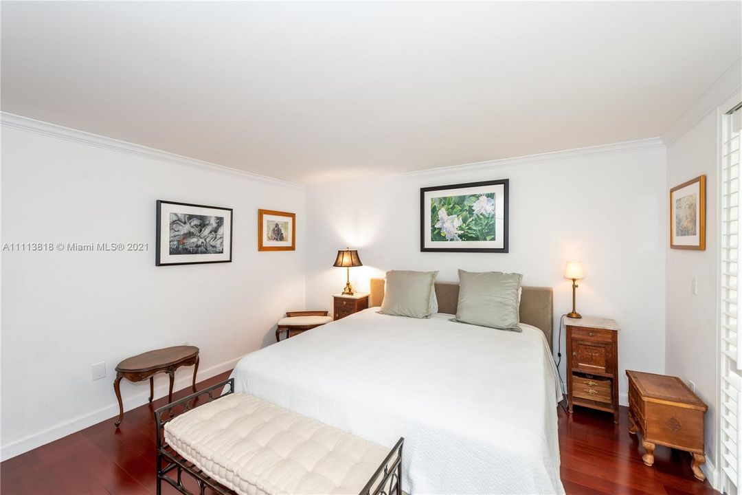 Recently Sold: $1,895,000 (3 beds, 2 baths, 1889 Square Feet)