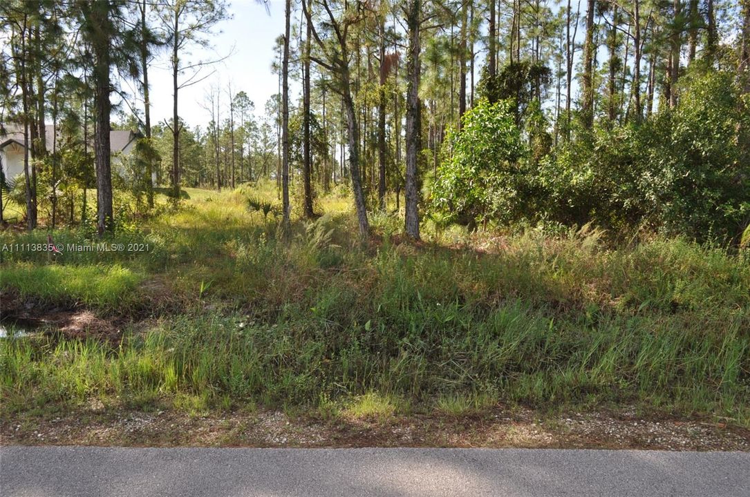 Vendido Recientemente: $95,000 (2.27 acres)