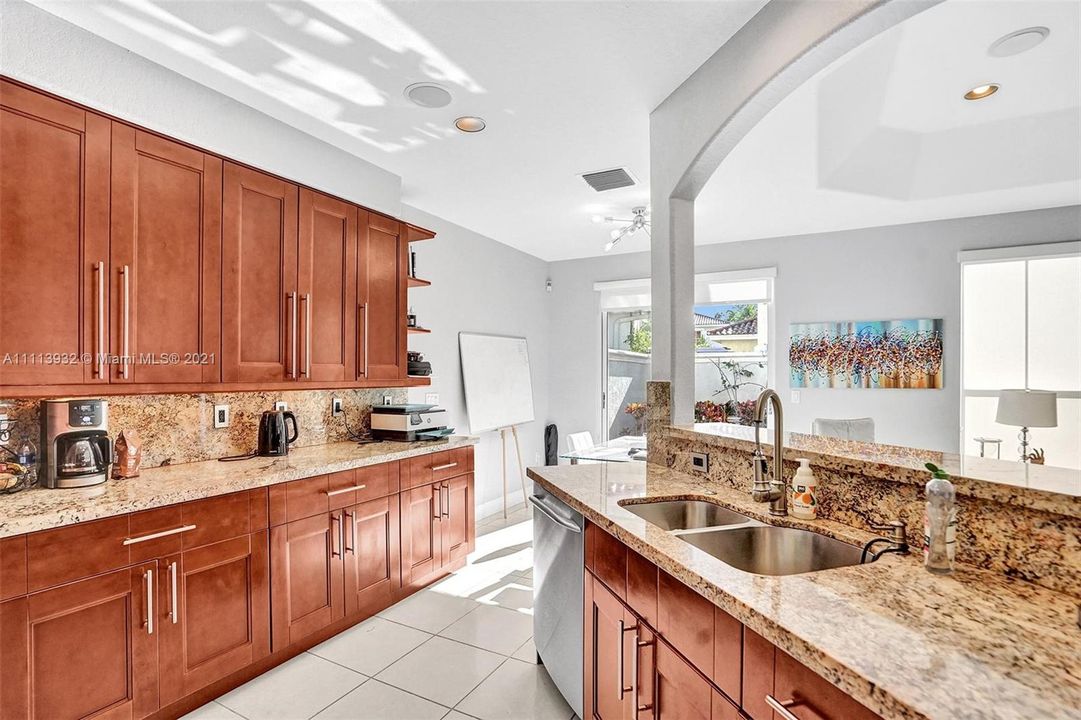 Recently Sold: $1,385,000 (5 beds, 3 baths, 3575 Square Feet)