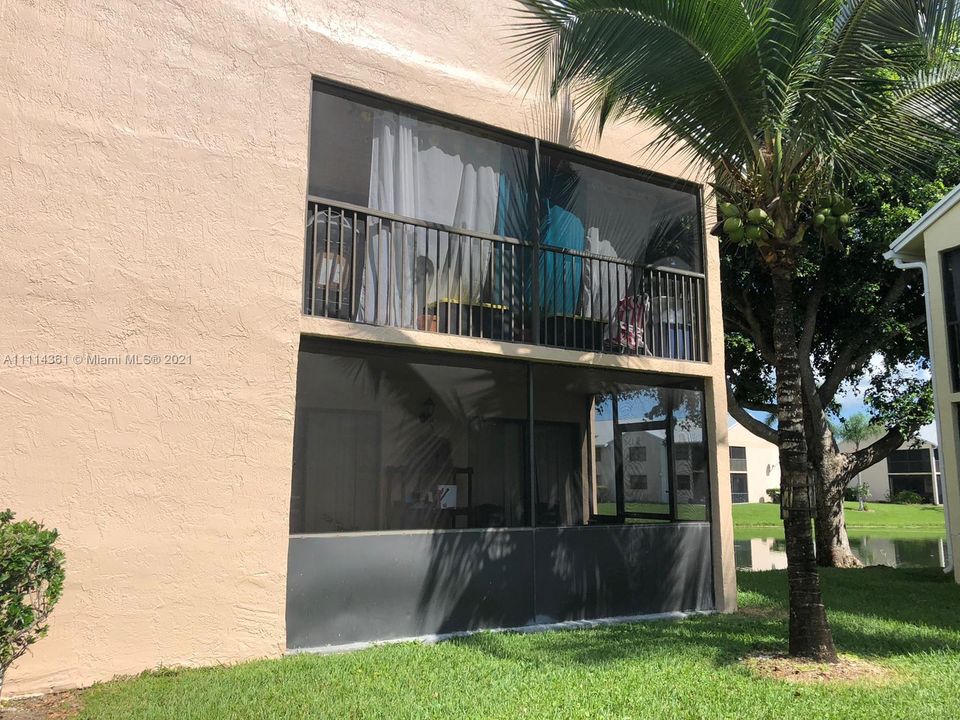 Recently Sold: $150,000 (2 beds, 2 baths, 863 Square Feet)