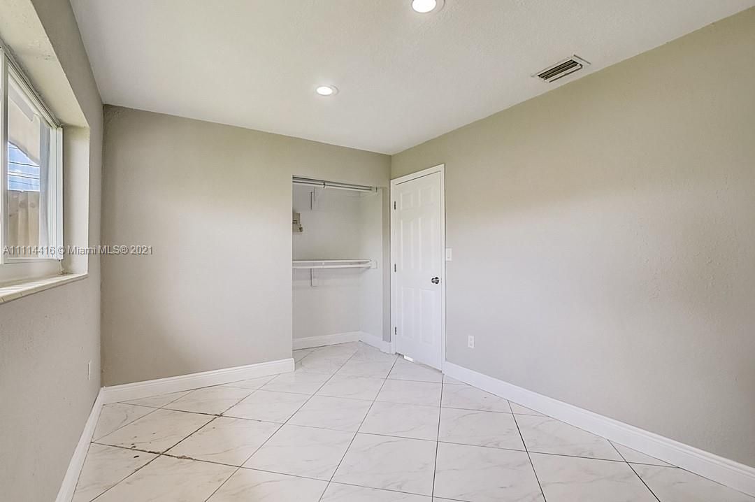Recently Sold: $530,000 (3 beds, 2 baths, 1291 Square Feet)