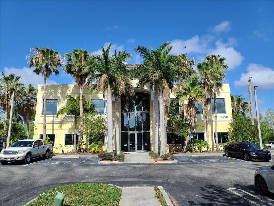 Recently Sold: $1,800,000 (0 beds, 0 baths, 0 Square Feet)