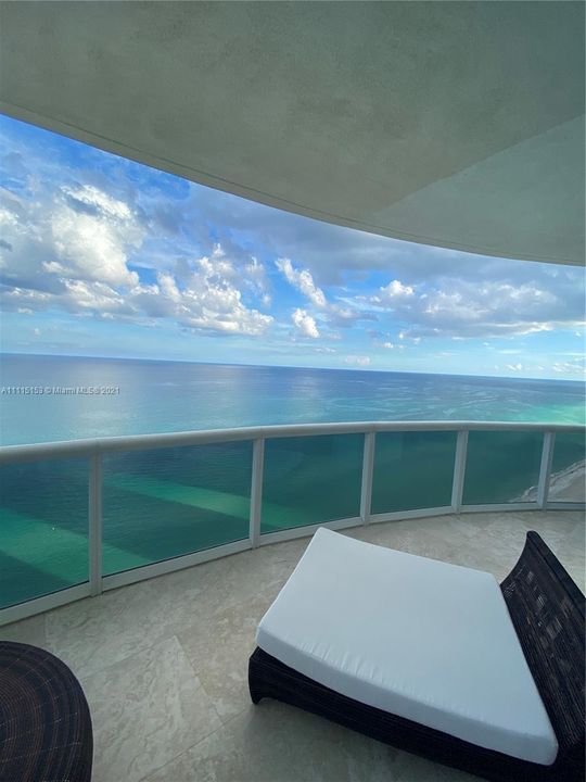 Recently Sold: $2,600,000 (3 beds, 3 baths, 2768 Square Feet)