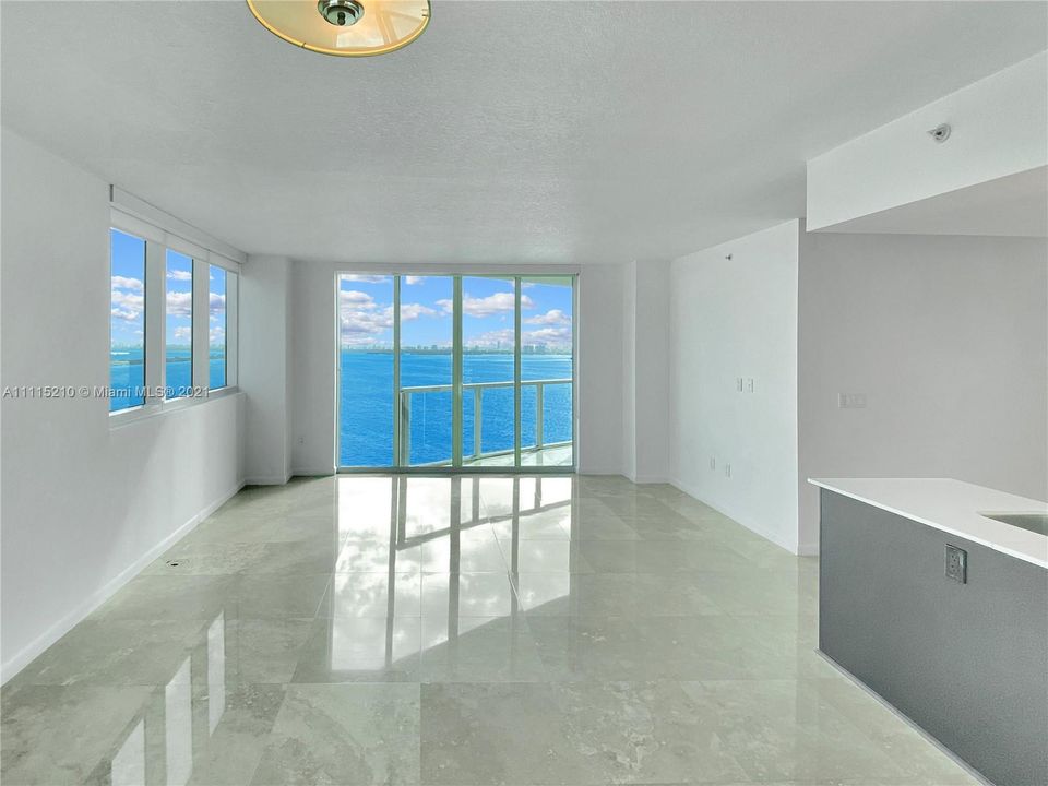Recently Rented: $4,500 (2 beds, 2 baths, 1368 Square Feet)