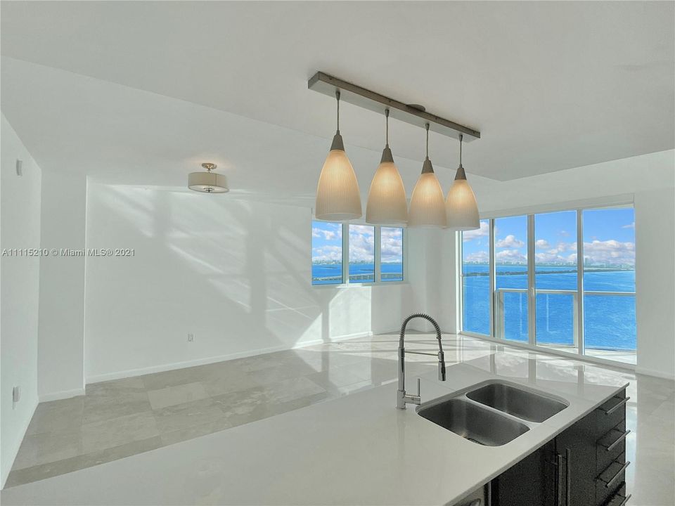 Recently Rented: $4,500 (2 beds, 2 baths, 1368 Square Feet)