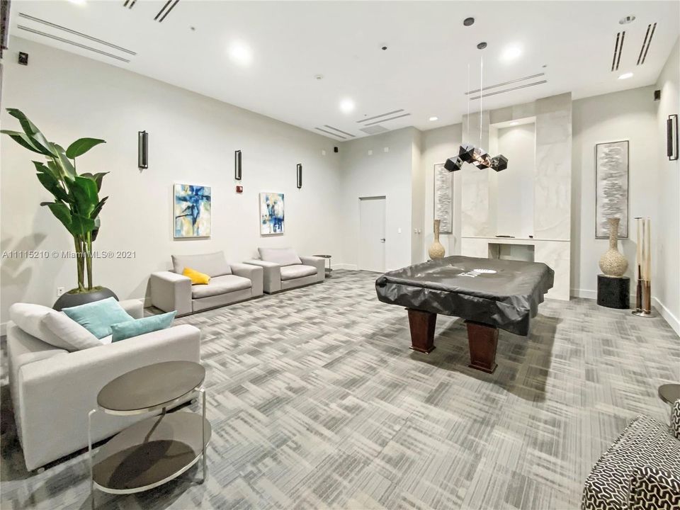 Recently Rented: $4,500 (2 beds, 2 baths, 1368 Square Feet)