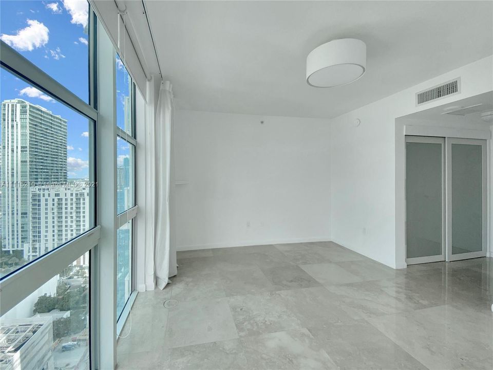 Recently Rented: $4,500 (2 beds, 2 baths, 1368 Square Feet)