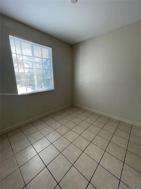 Recientemente alquilado: $2,000 (3 camas, 2 baños, 1528 Pies cuadrados)