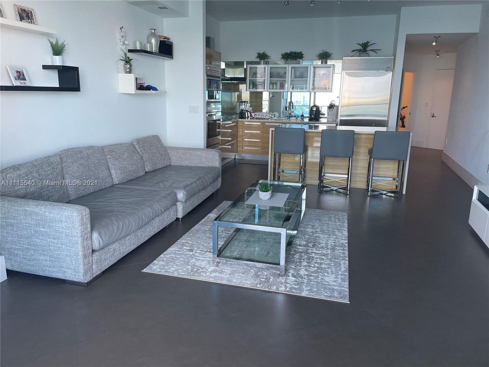 Recently Sold: $819,000 (1 beds, 2 baths, 1128 Square Feet)