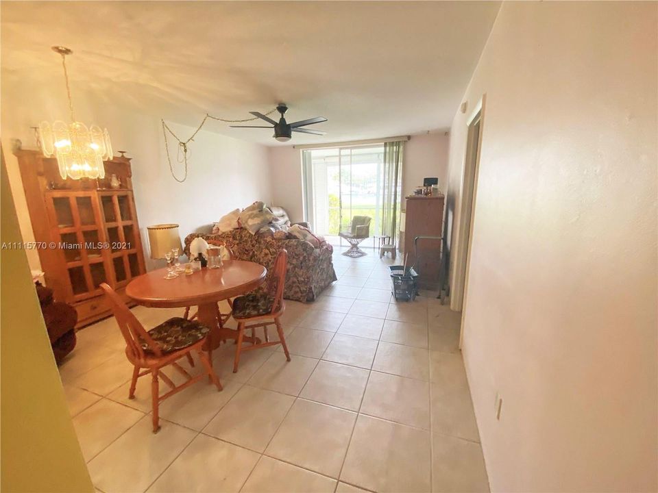 Recently Sold: $140,000 (1 beds, 1 baths, 768 Square Feet)