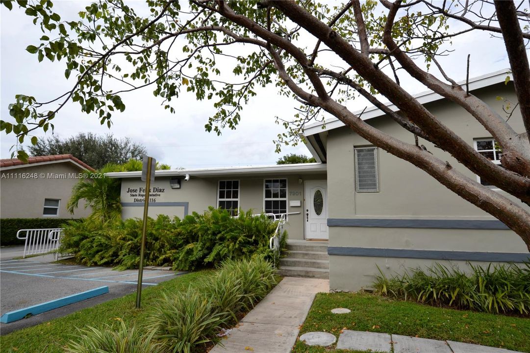 最近租的: $800 (0 贝兹, 0 浴室, 0 平方英尺)