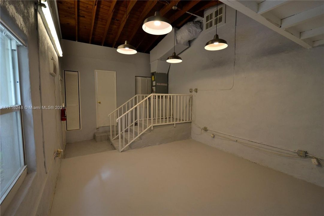 最近租的: $800 (0 贝兹, 0 浴室, 0 平方英尺)