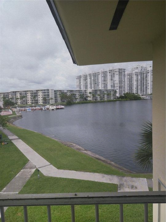 2nd balcony waterview
