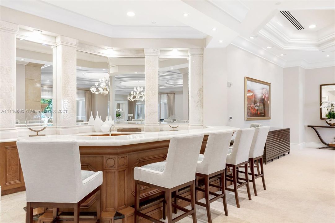 Recently Sold: $7,950,000 (4 beds, 4 baths, 4475 Square Feet)